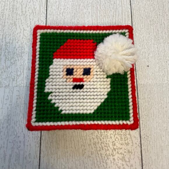 Vintage Plastic Canvas Christmas Coaster Set with Holder - Picture 6 of 9